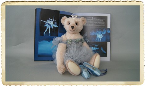 Ballerina in Blue 7.jpg